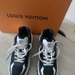 Louis Vuitton Black and White Women’s Sneakers